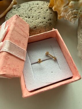 Implant Grade Titanium Gold PVD  Trillium Threadless Flat back Stud Earrings